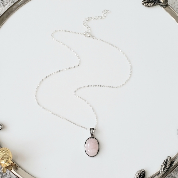 Natural rose quartz pendant necklace - Picture 5 of 5